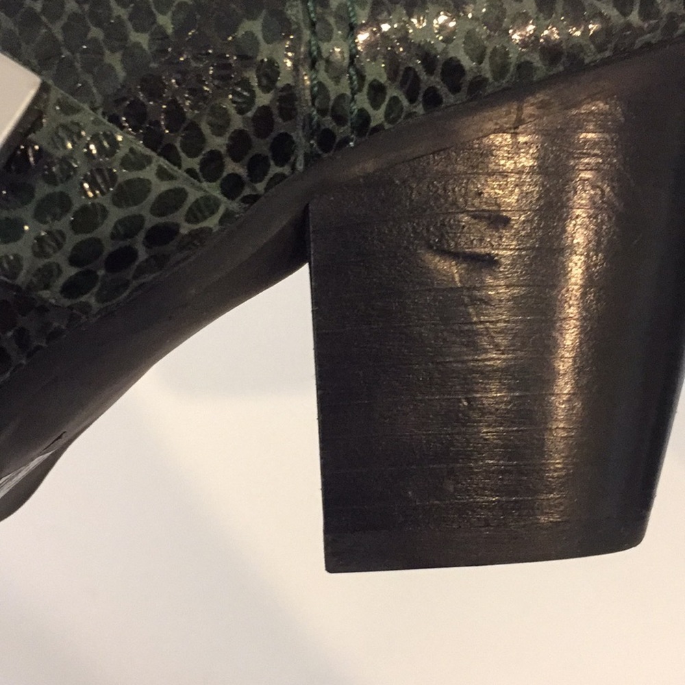 ASOS Green Snake Print Ankle Boots - Picture 7 of 8